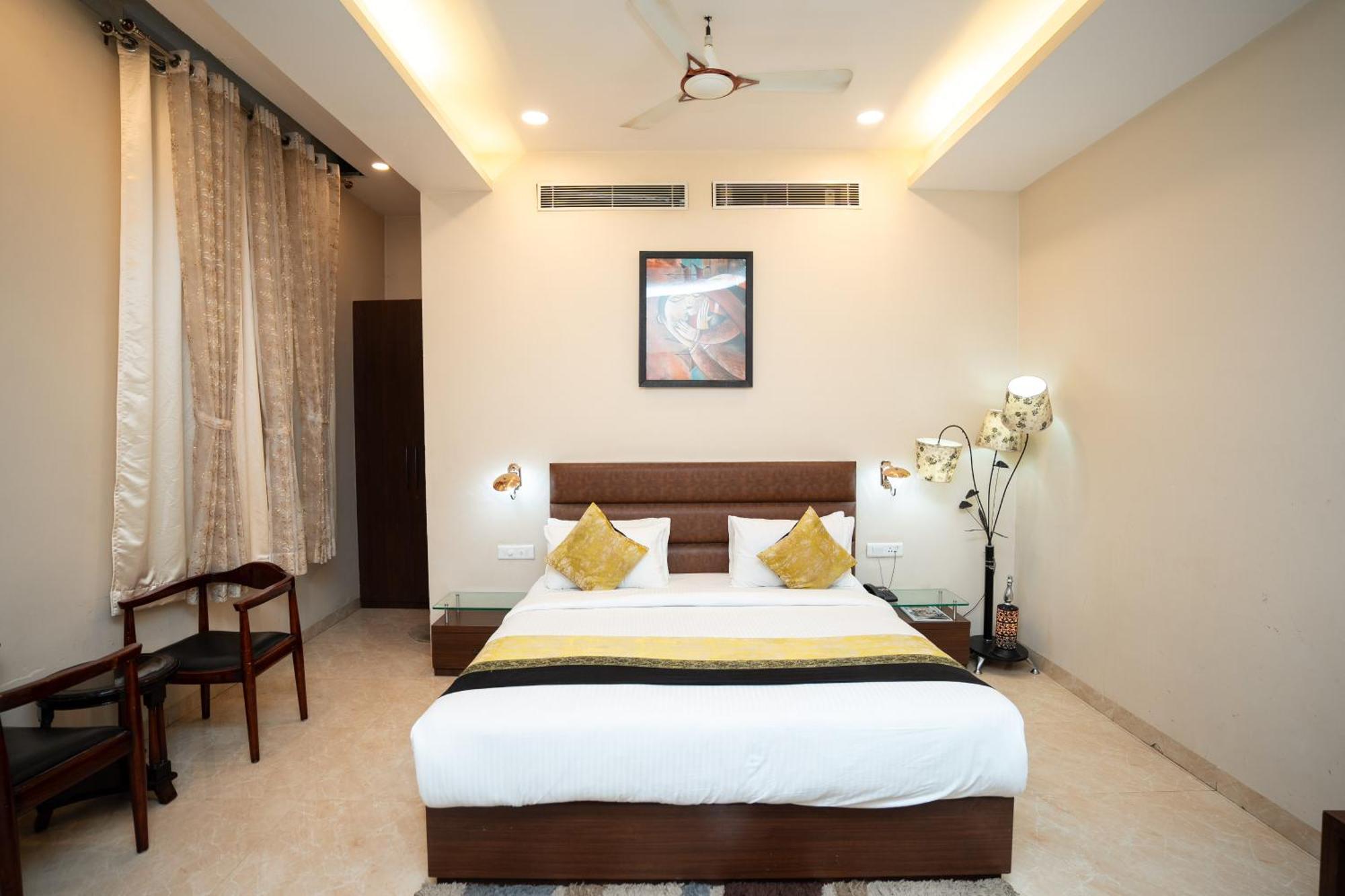 Hotel Radiance Courtyard Varanasi Eksteriør billede