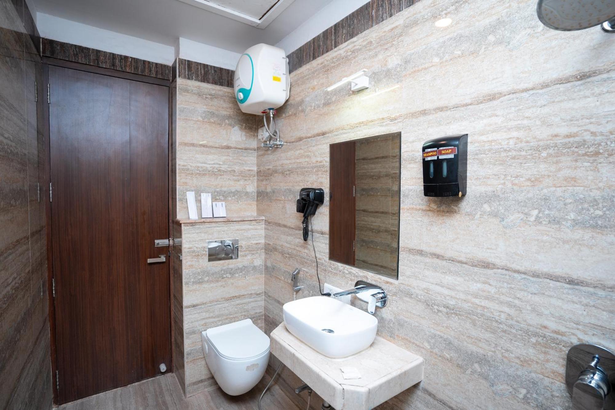 Hotel Radiance Courtyard Varanasi Eksteriør billede