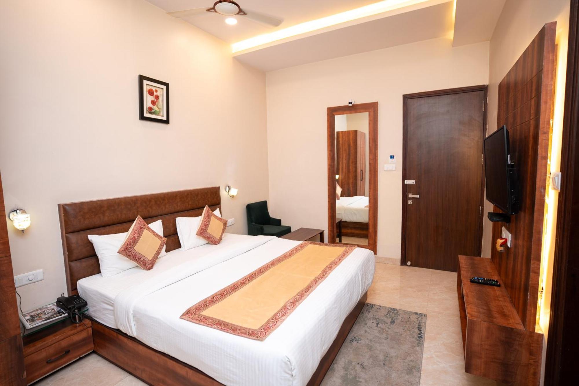 Hotel Radiance Courtyard Varanasi Eksteriør billede