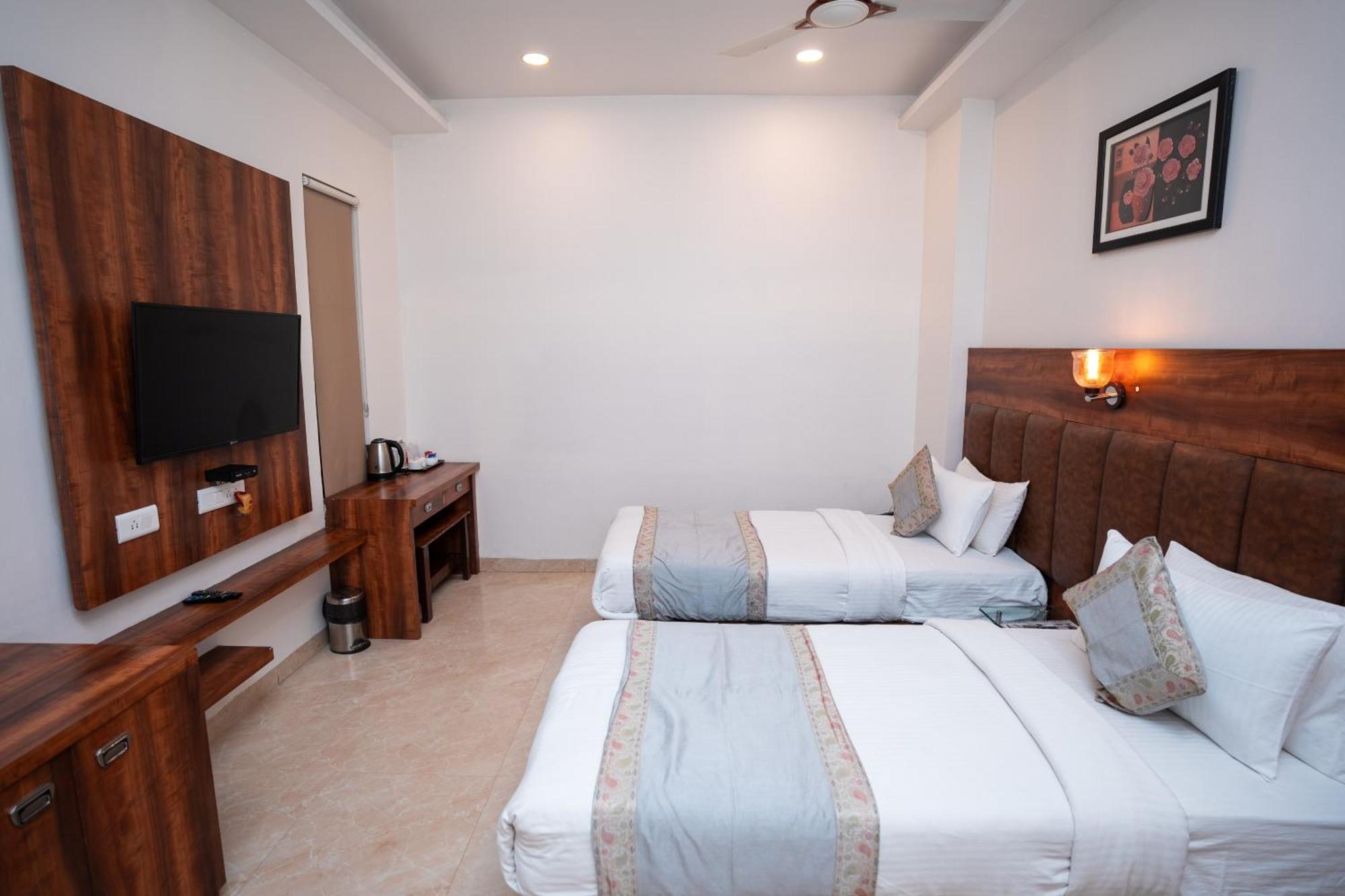 Hotel Radiance Courtyard Varanasi Eksteriør billede