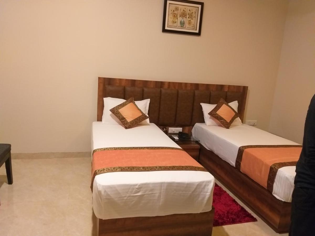 Hotel Radiance Courtyard Varanasi Eksteriør billede